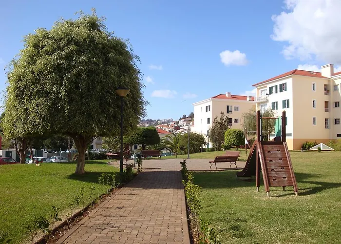 Excelente T3 Duplex Funchal